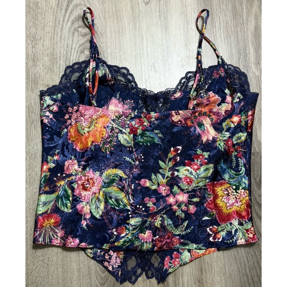 Victoria's Secret Silky Floral Lace Trim Cami Top Feminine Vintage Whimsical - Picture 5 of 10